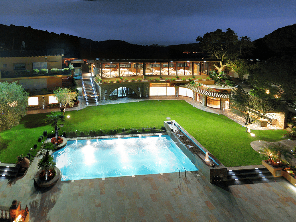 Una noche de verano inolvidable en La Hacienda del Hogar Gallego